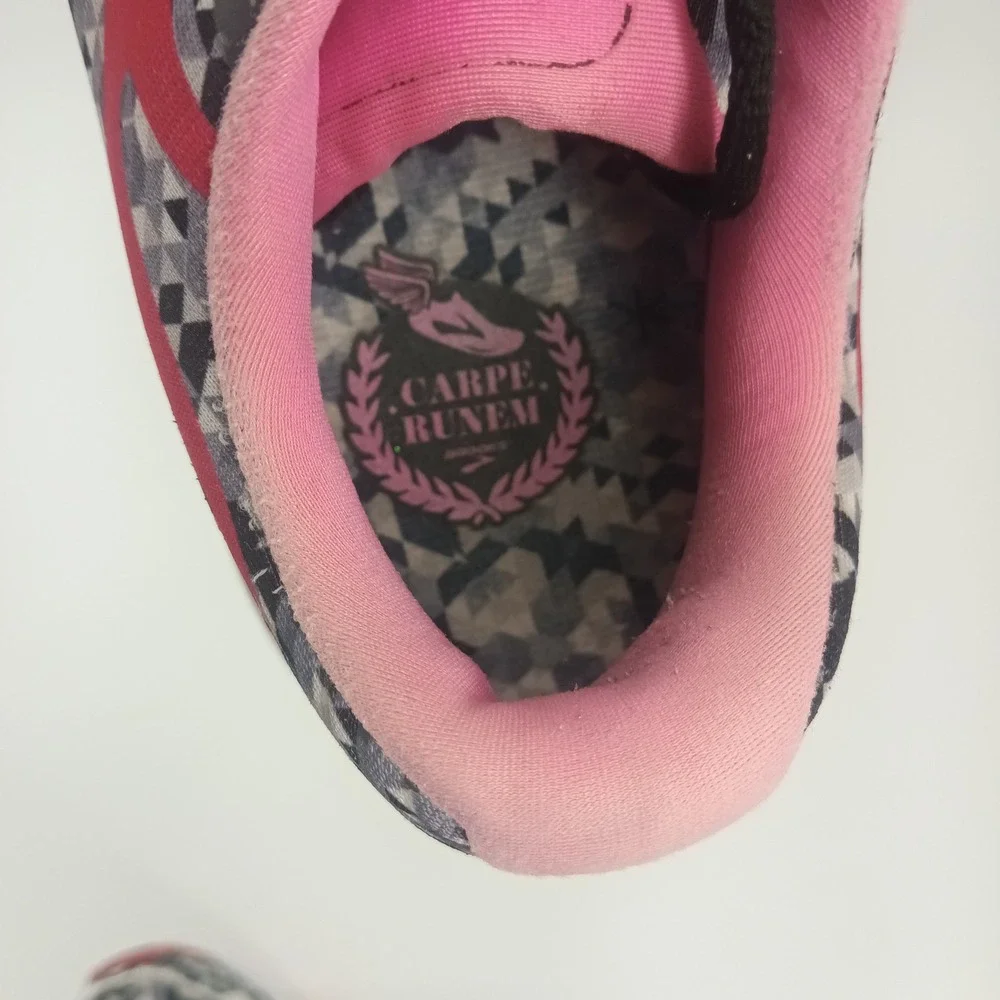Brooks Launch 3 Womens Running Shoes Pink Grey Geometric Mosaic DNA Sneakers